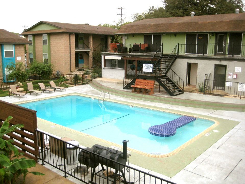 iconic village ucribs