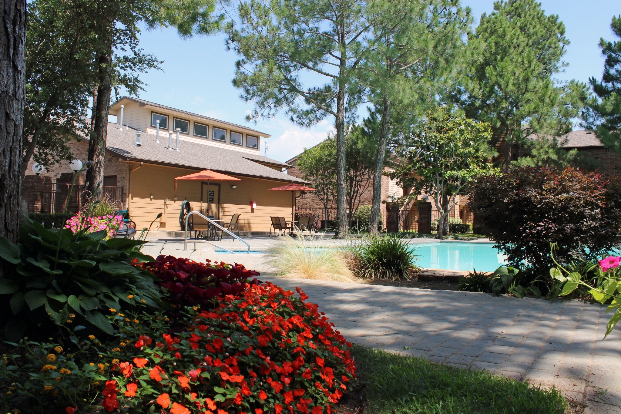 woodhill apartments ucribs